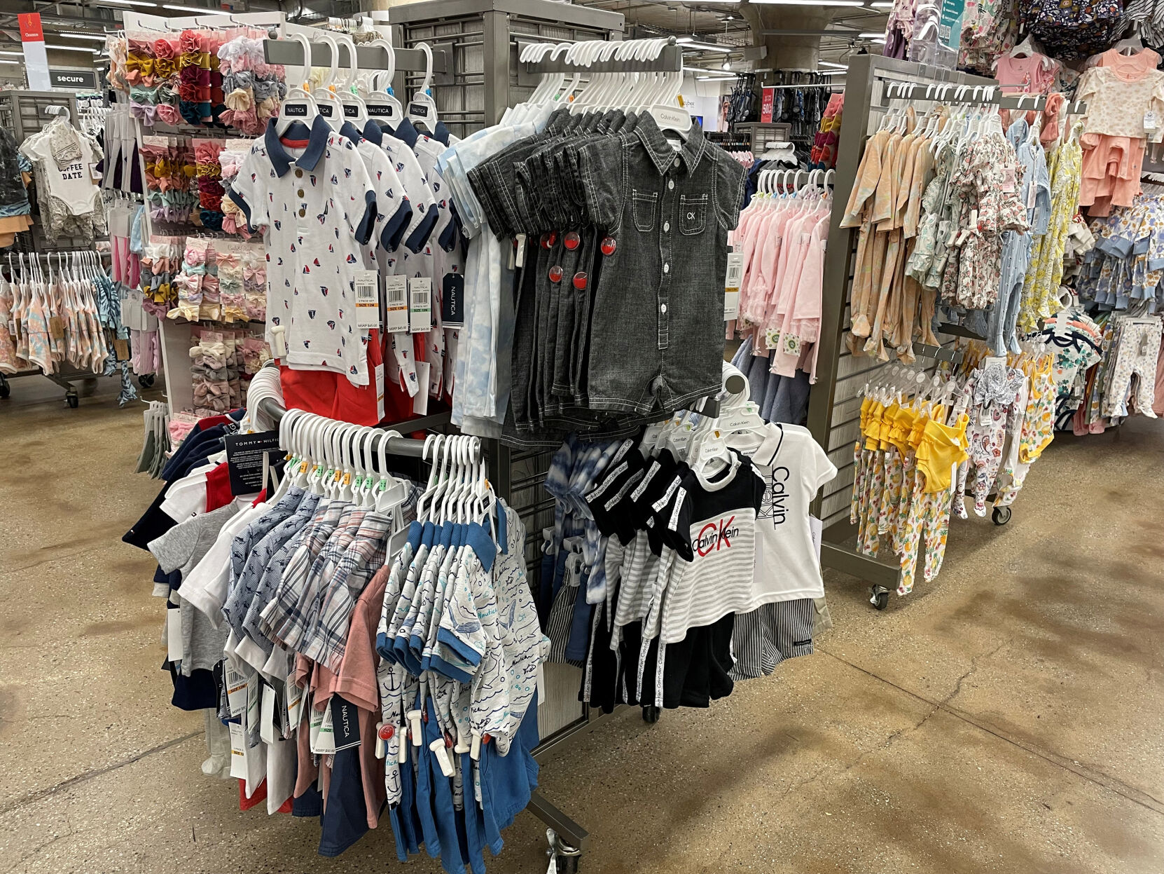 What happens to buybuy BABY with Bed Bath & Beyond planning to go out of business
